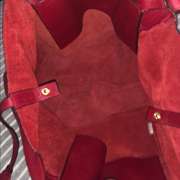 Michael Kors large purse (red) - Picture 3 of 9